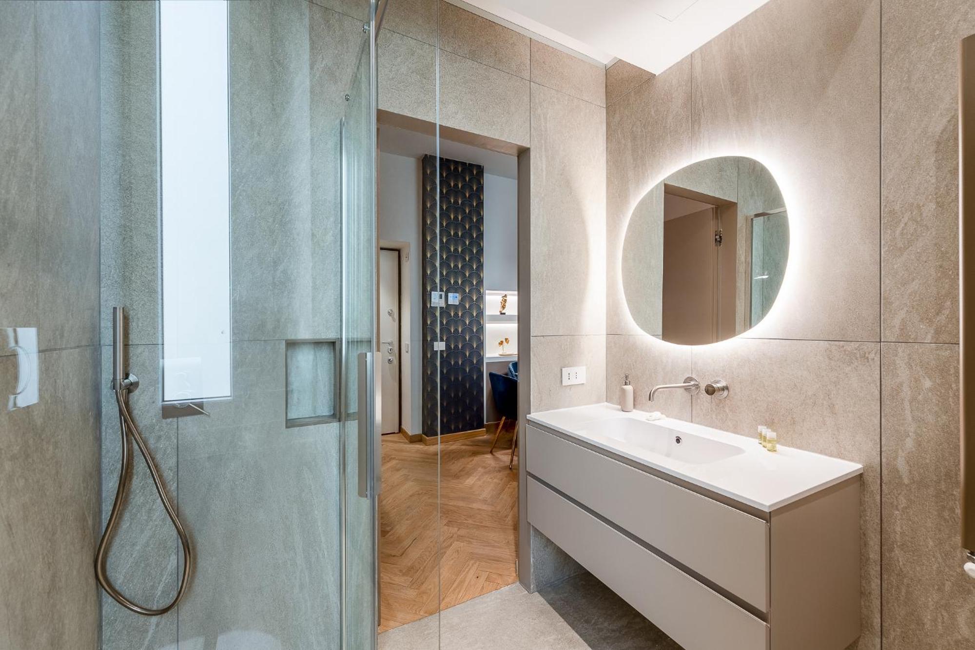 Luxury Apartment - Near Stazione Centrale Milan Bagian luar foto