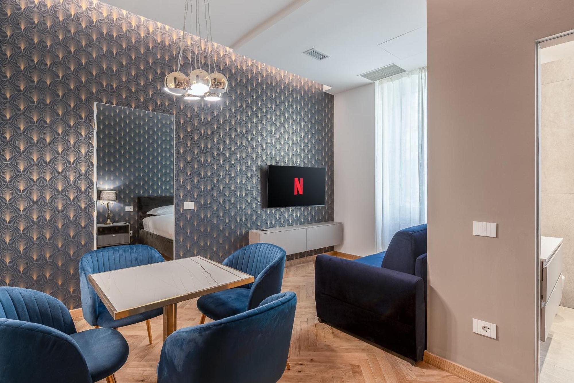 Luxury Apartment - Near Stazione Centrale Milan Bagian luar foto