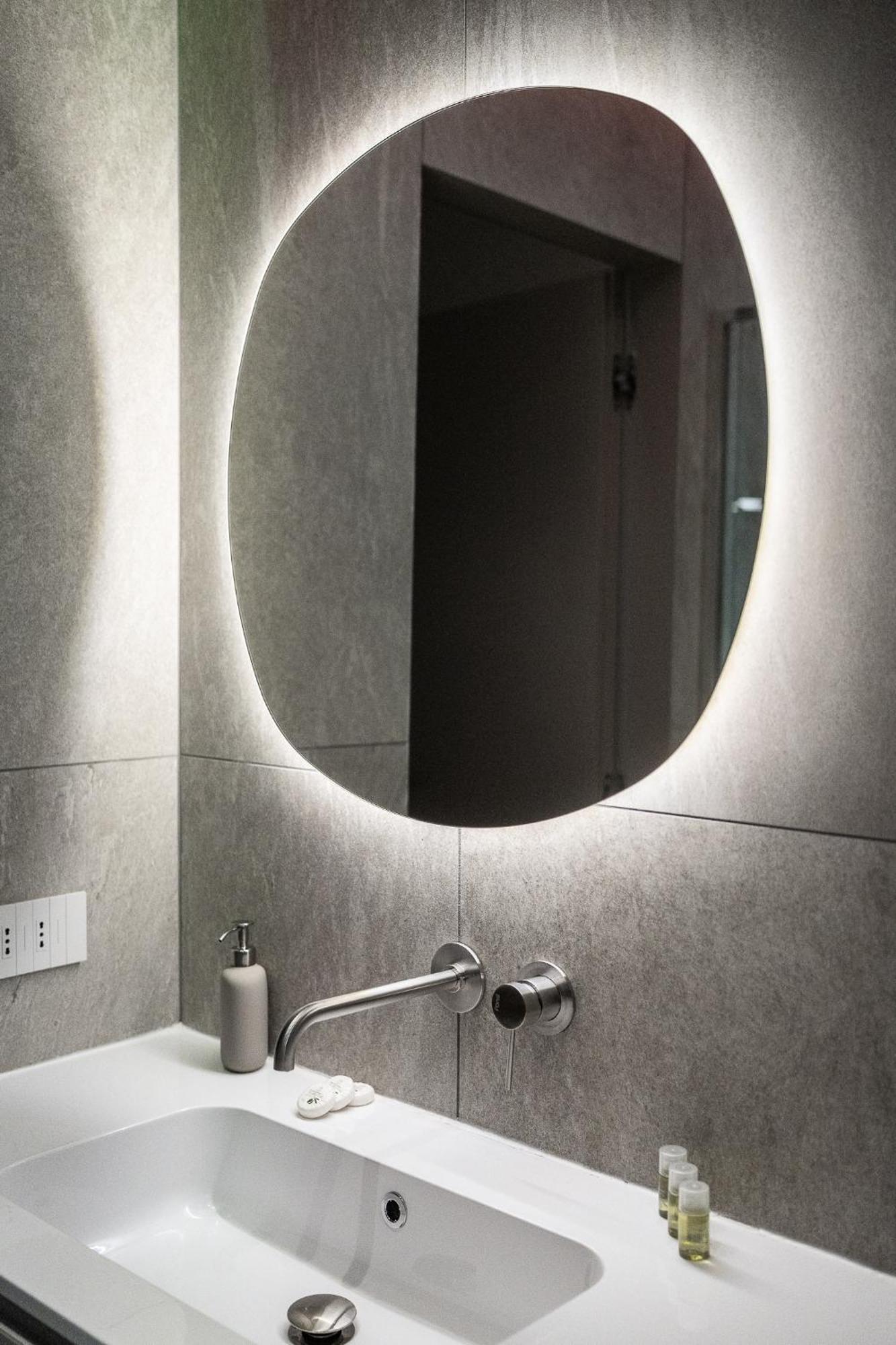 Luxury Apartment - Near Stazione Centrale Milan Bagian luar foto