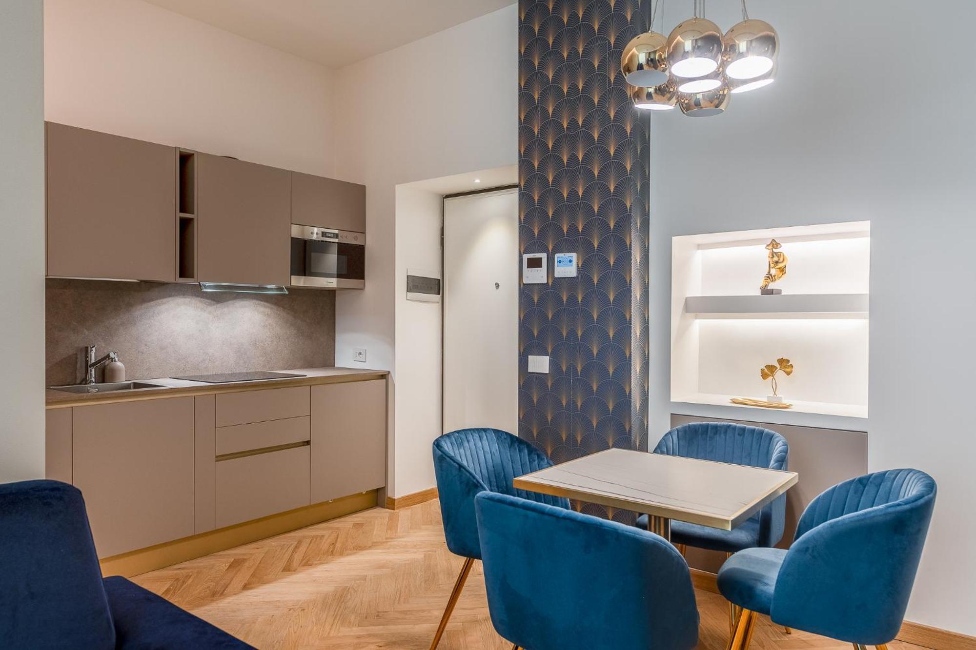 Luxury Apartment - Near Stazione Centrale Milan Bagian luar foto