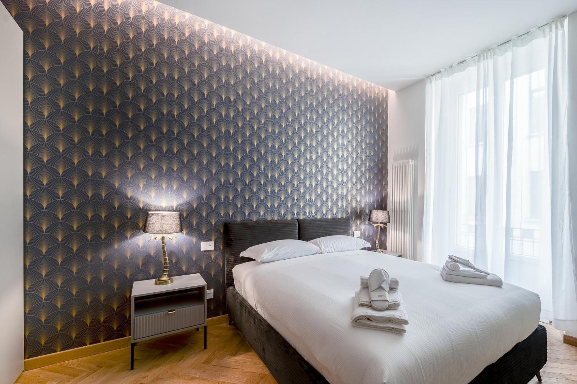 Luxury Apartment - Near Stazione Centrale Milan Bagian luar foto